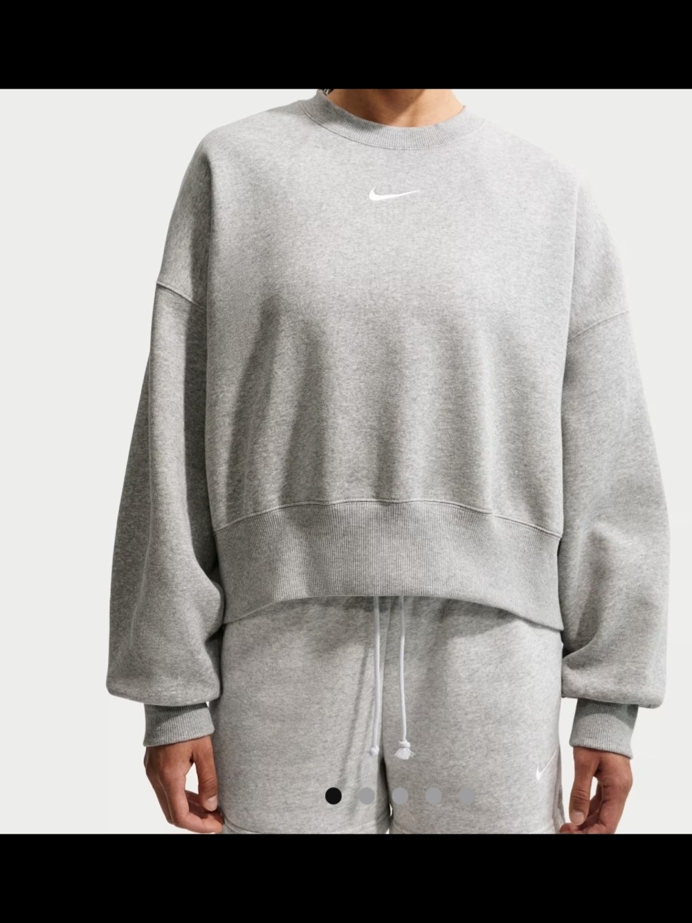Nike Women’s Light Gray Crewneck Sweatshirt